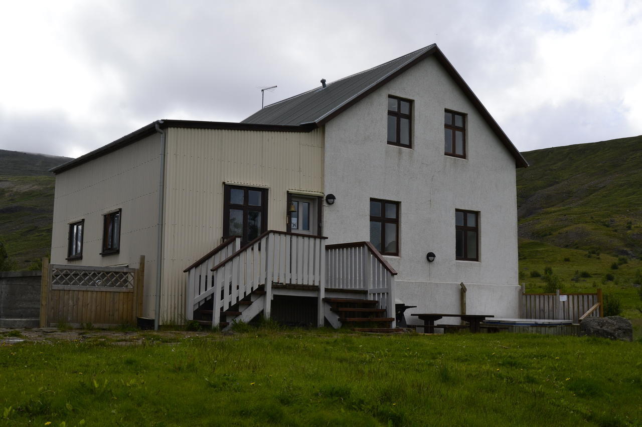 Húsafell Guesthouse Gamli Baer المظهر الخارجي الصورة